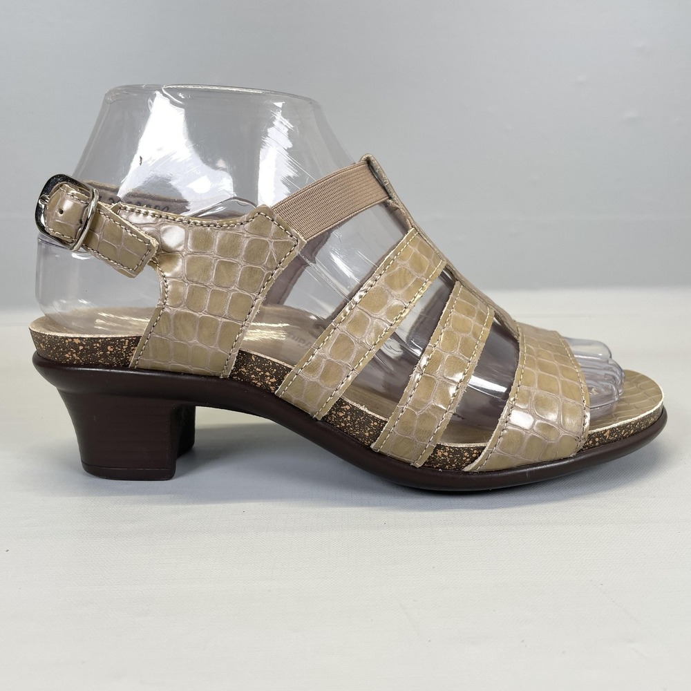 SAS Allegro Sandals Womens Size 6 Beige Croc Patent Embossed Strappy Low Heel